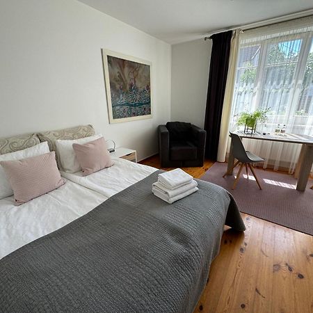 Guest House "8 Smilgos" ไคลเพดา ภายนอก รูปภาพ